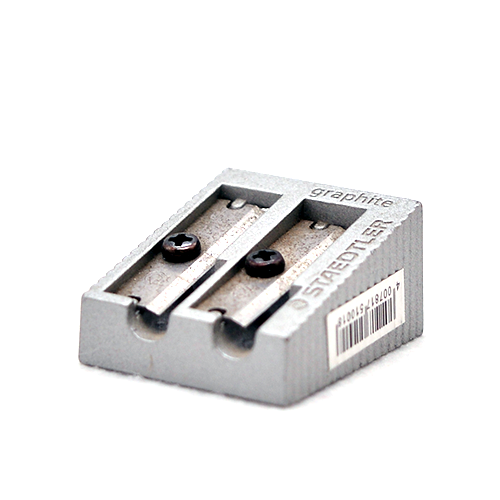 مبراة معدنية من ستيدلر بفتحتين