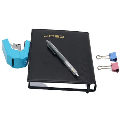 مفكرة تقويم كلاسيكية فاخرة من الجلد الطبيعي، ورق أبيض، لعام ٢٠٢٢ - ٢٠×١٣.٥ سم 