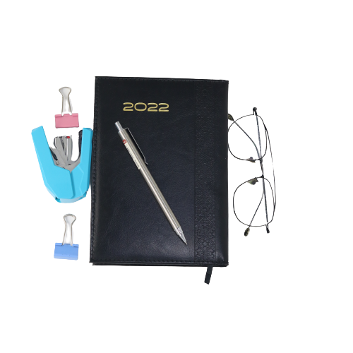 مفكرة تقويم كلاسيكية فاخرة من الجلد الطبيعي، ورق أبيض، لعام ٢٠٢٢ - ٢٠×١٣.٥ سم 