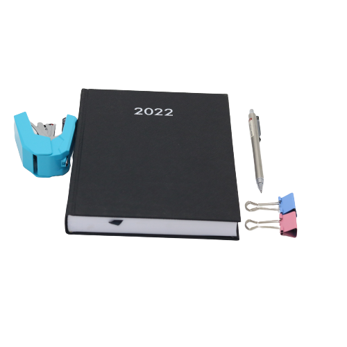 مفكرة تقويم كلاسيكية فاخرة من الجلد الطبيعي، ورق أبيض، لعام ٢٠٢٢ - ٢٢ × ١٥.٥ سم 