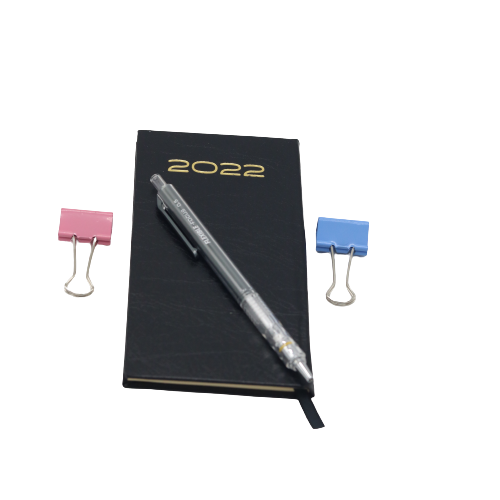 تقويم شهري كلاسيكي من الورق الكريمي لعام 2022 - مقاس B5 