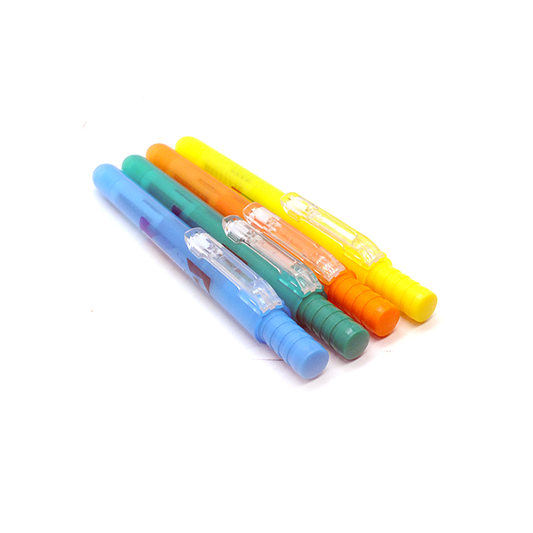 M&G Pack of 4 Highlighters Pen