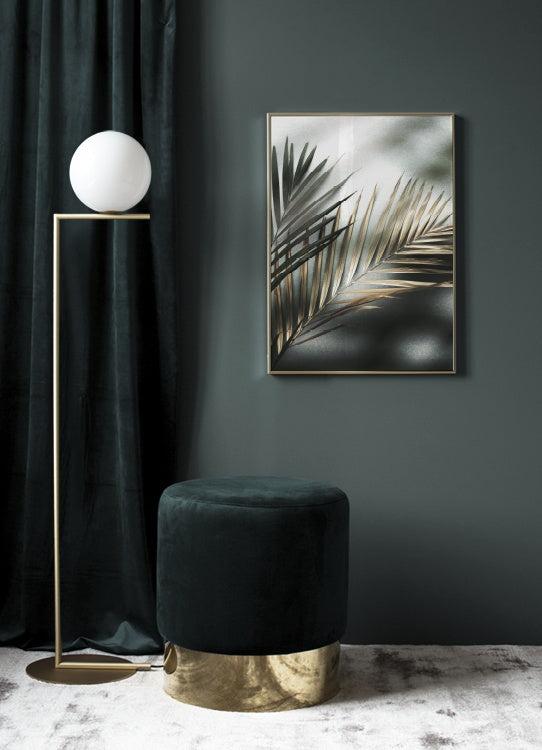 إطار ذهبي على شكل نخلة 