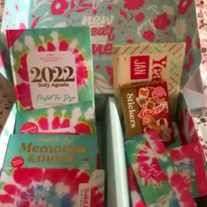 Mofakera Set of Year gift box for 2022 - ( Pastel Tie Dye )