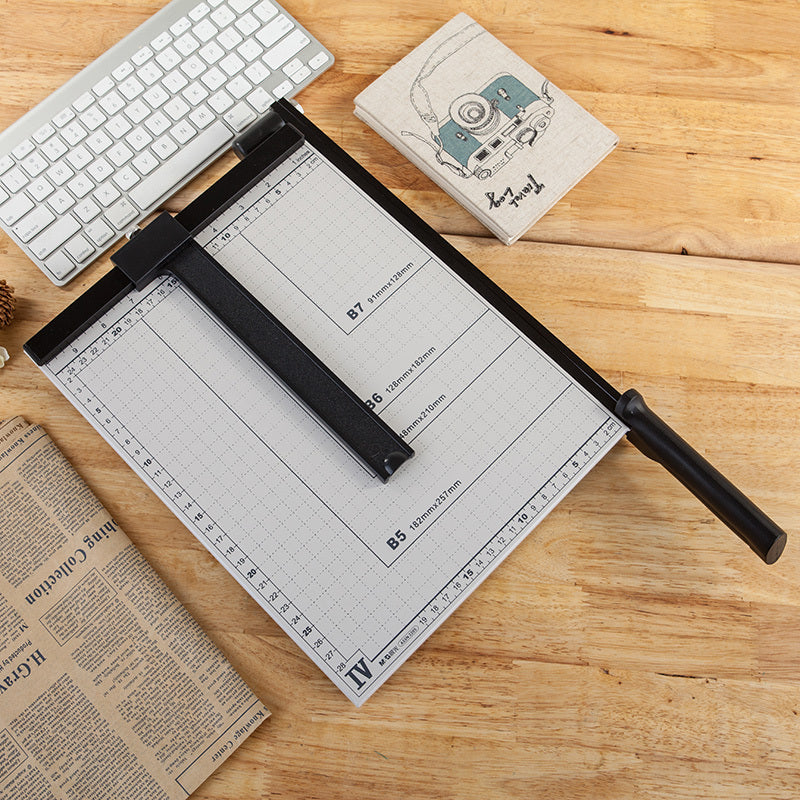 دليل استخدام قاطع الورق اليدوي المصنوع من الفولاذ من شركة M&amp;G Chenguang - رقم: ASSN2205