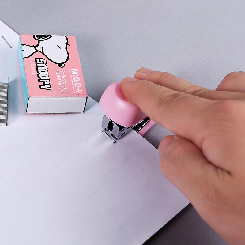 M&G Light Stationery Snoopy mini Stapler Set - No:SBS91670