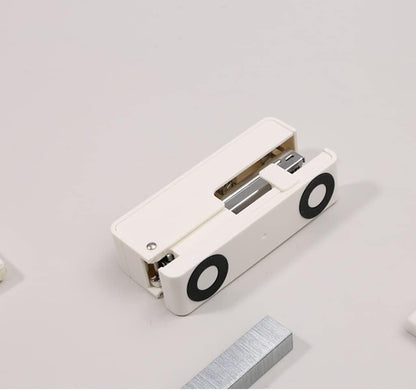 دباسة مكتبية موفرة للجهد من إم آند جي تشنغوانغ، سعة 25 ورقة، مناسبة للمكاتب، تعمل بنظامي 24/6 و26/6 - رقم المنتج: ABS916KS