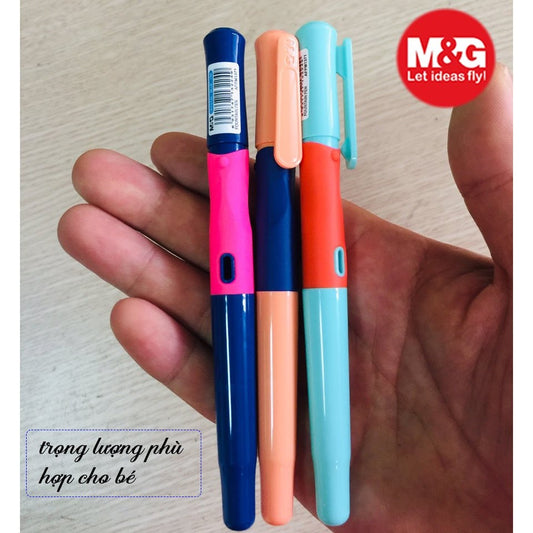 M&G Chenguang Smooth Nib Fountain Pen with locating handle - No:AFPM1371