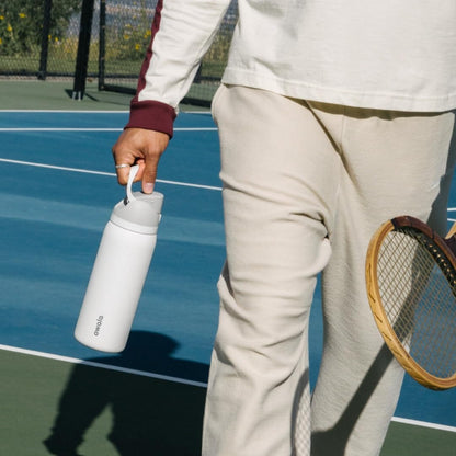 Owala FreeSip 32oz (945ml) Insulated Stainless Steel Water Bottle – Leakproof Vacuum Bottle with Built-in Straw & Carry Loop