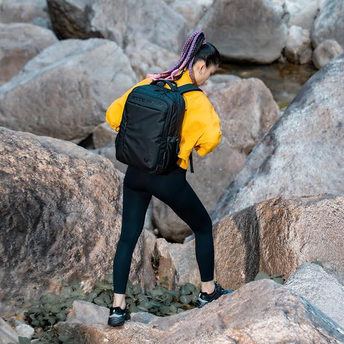 Arctic Hunter Backpack for unisex Sleek 15.6-inch Laptop Bag 21L Medium Backpack Multi-pockets Water/Wear-resistant -No: B00534