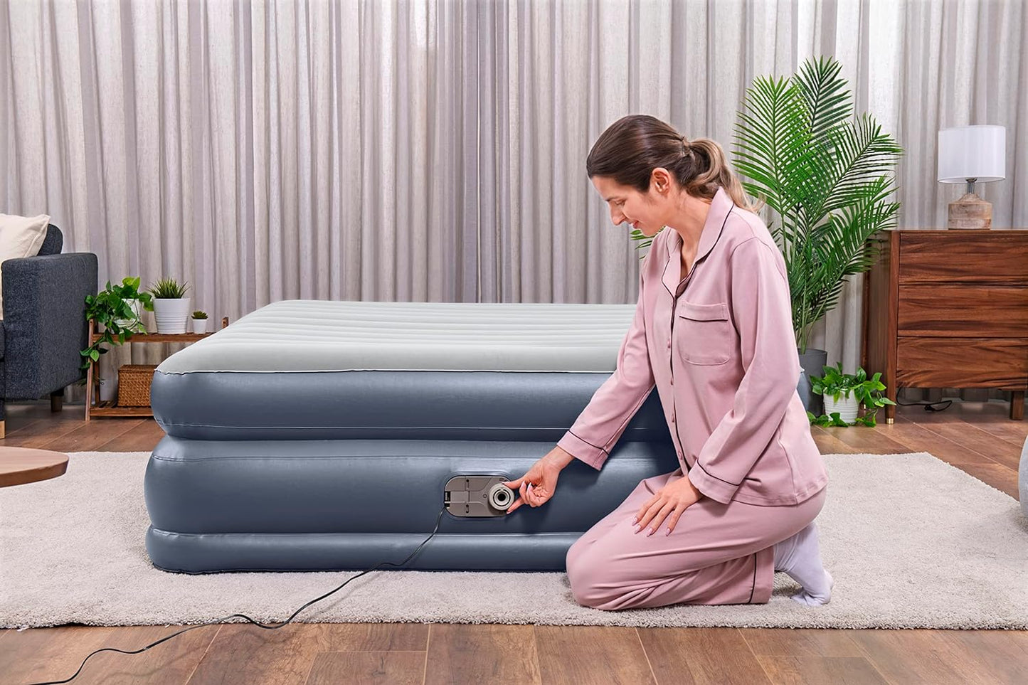 Bestway Tritech QuadComfort Air Mattress Queen with Built-in AC Pump - 203x152x51 cm - No:67925