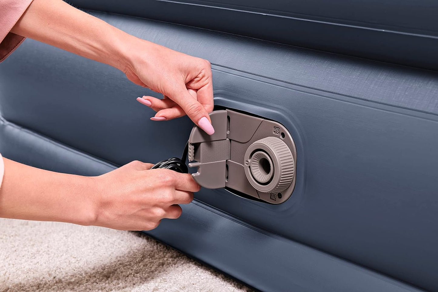 Bestway Tritech QuadComfort Air Mattress Queen with Built-in AC Pump - 203x152x51 cm - No:67925