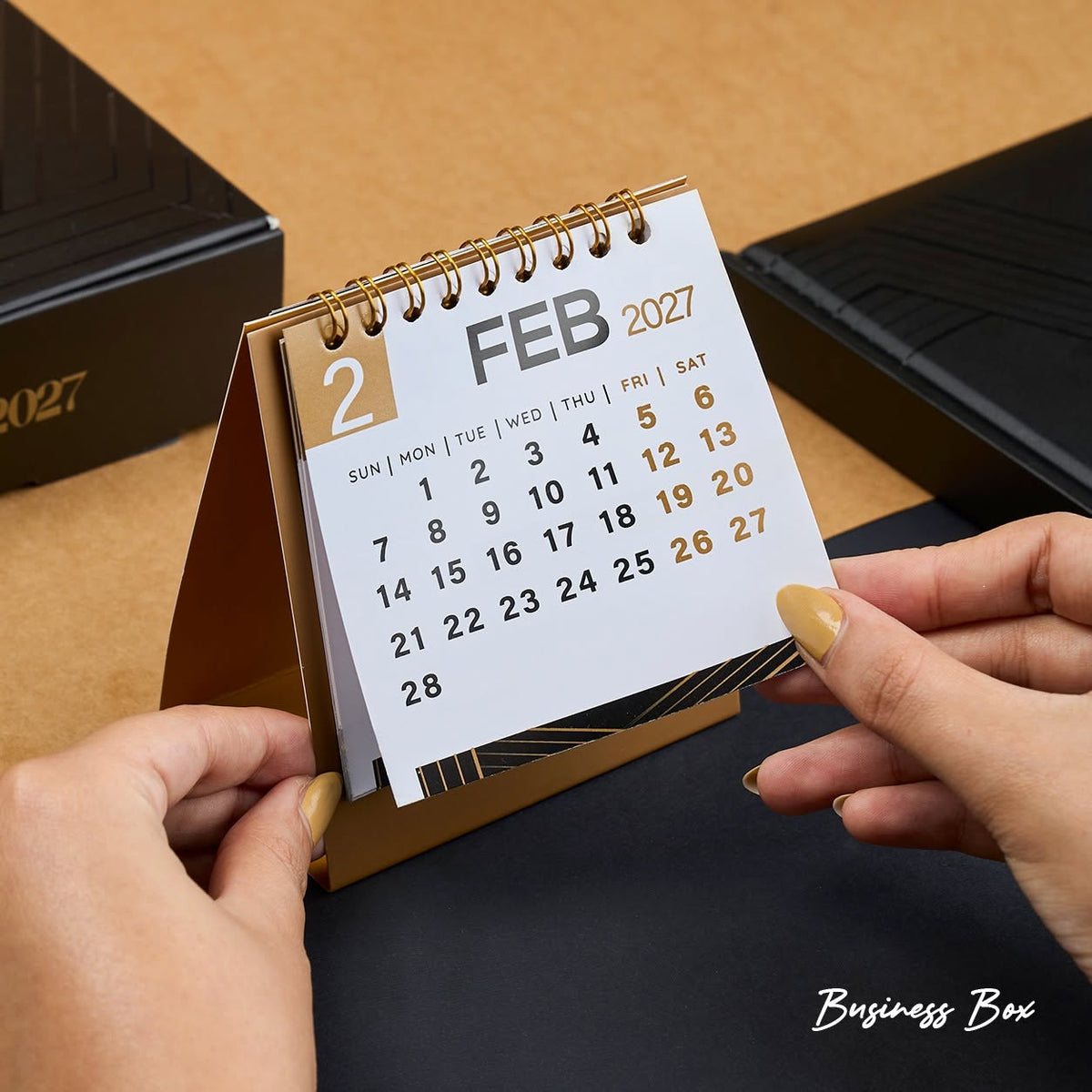 Mofakera Business Luxury Box 2027 – 7-Piece Corporate Gift Set with Business Planner  - Black ( Agenda )