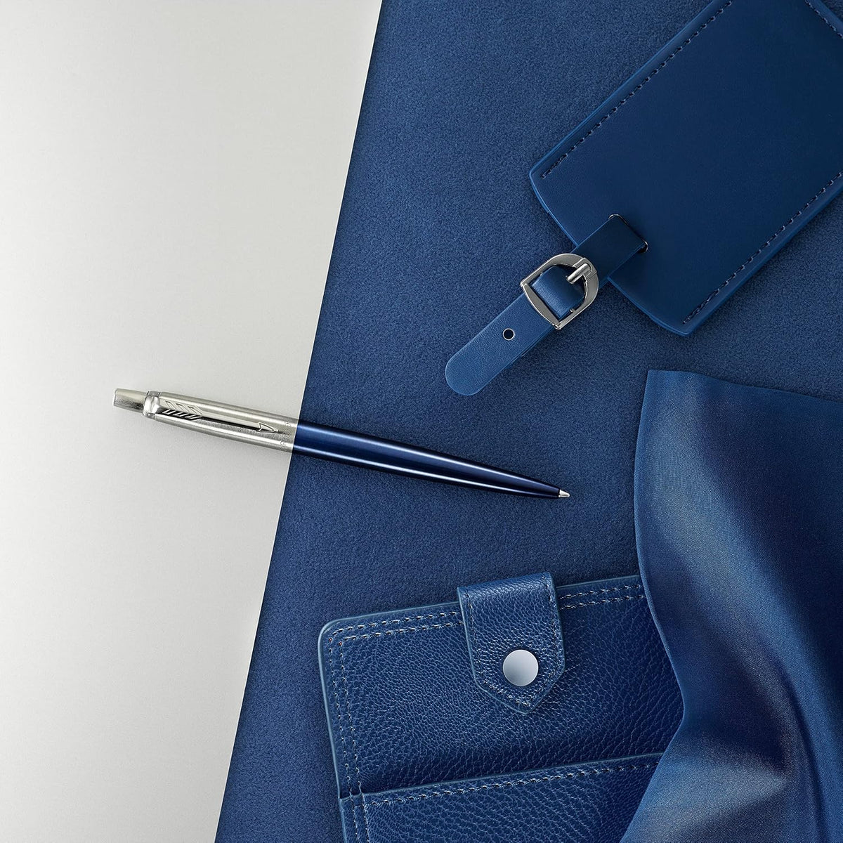 Parker Jotter Ballpoint Pen Gift Set – Premium Blue Ballpoint Pen with Luxury Presentation Box - CT - Navy