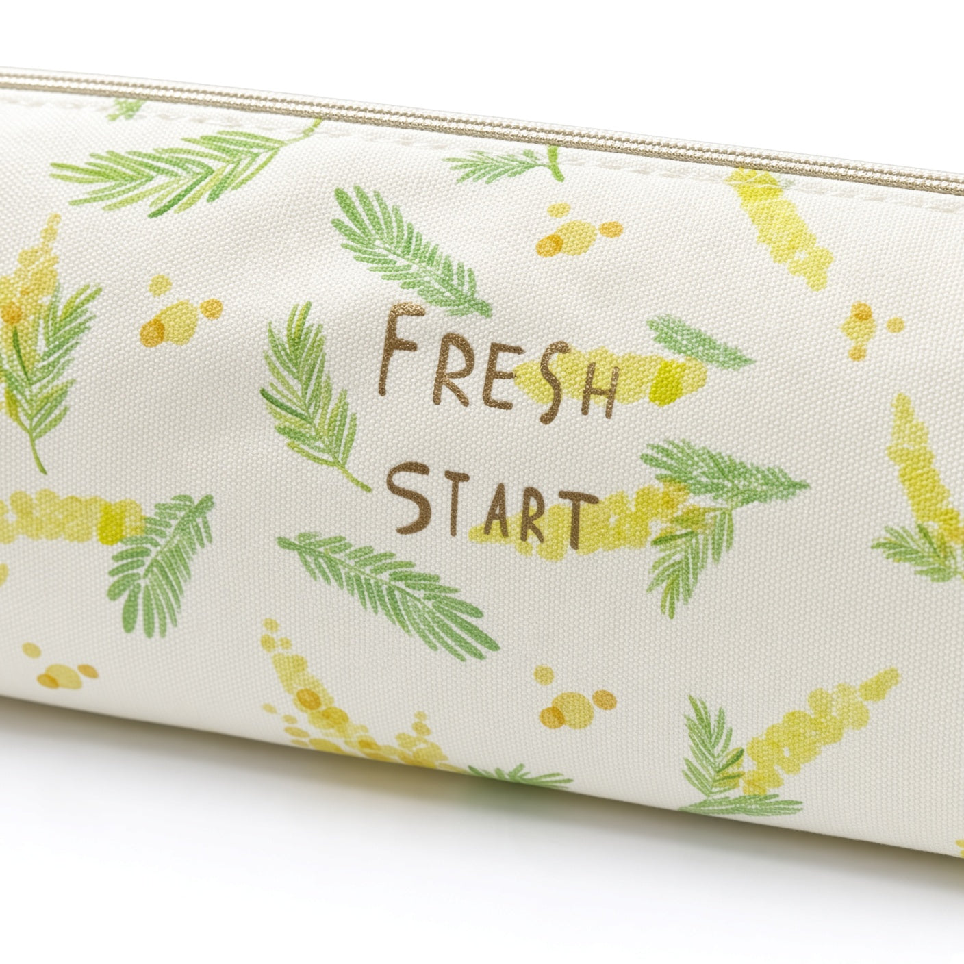 M&G Chenguang Fresh Start Floral Fabric Pencil Case – White & Green – 1pcs - No: APB932HA