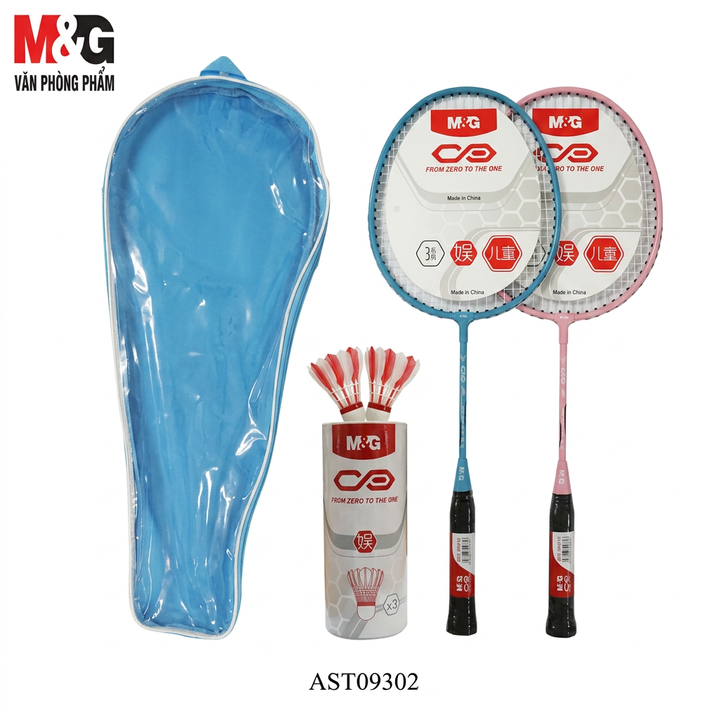 M&G badminton set with rackets, shuttlecocks and carry bag flatlay