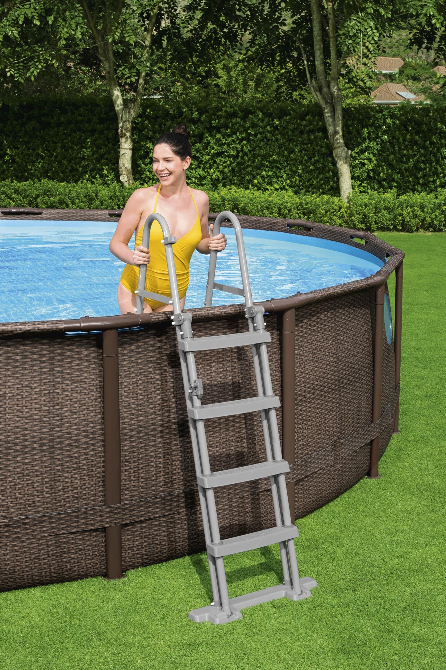 Bestway Rattan Round Pool 488 x 122 cm Standard Filter Pump Large Outdoor Swimming Pool - No:56725