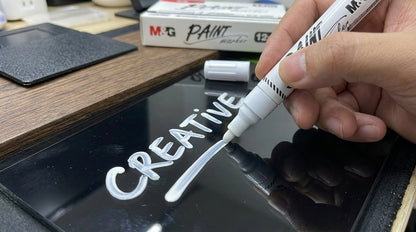 M&G Chenguang Permanent Metallic Paint Marker Pens for Multi-Surface Oil-Based Marker - White - 1pcs- No:AOMY8571