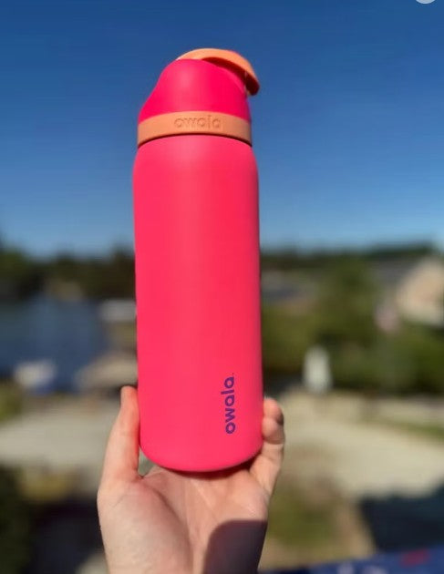 Owala FreeSip 32oz (945ml) Insulated Stainless Steel Water Bottle – Leakproof Vacuum Bottle with Built-in Straw & Carry Loop