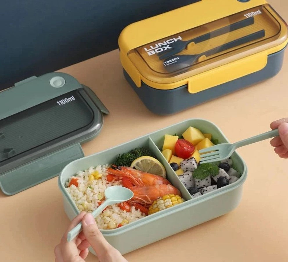 1100ml Lunch Box with Divider & Built-in Cutlery – Leak-Resistant Food Container for School, Office & Travel