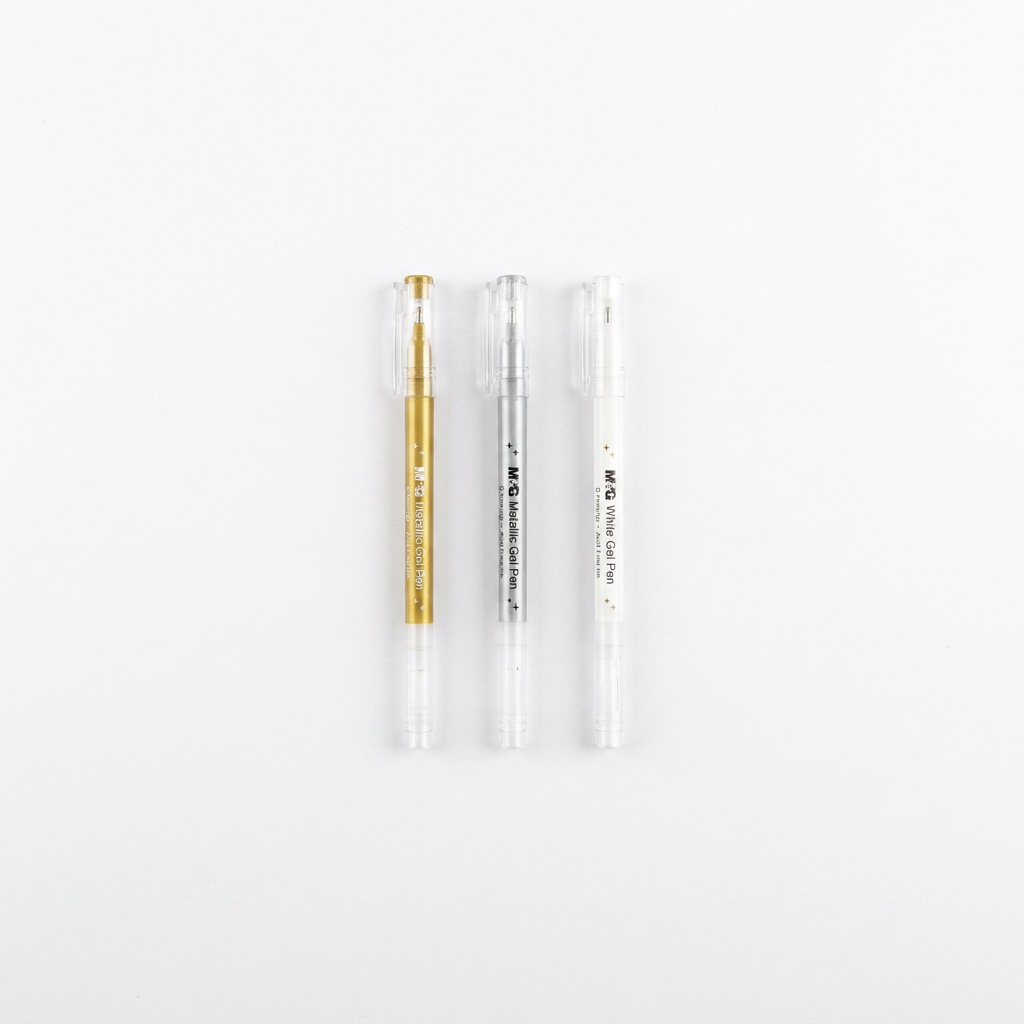 M&G pack of 3 colored gel pens flatlay with notebook