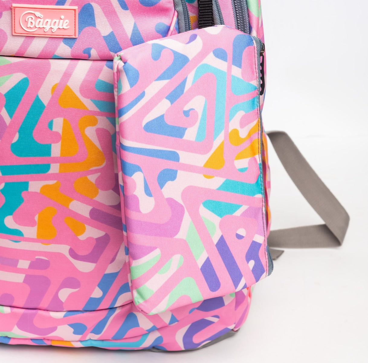 حقيبة ظهر كبيرة الحجم بتصميم عصري، تتسع لأجهزة الكمبيوتر المحمولة مقاس 15.6 بوصة و19 بوصة، مع حافظة أقلام - (الألوان: وردي)