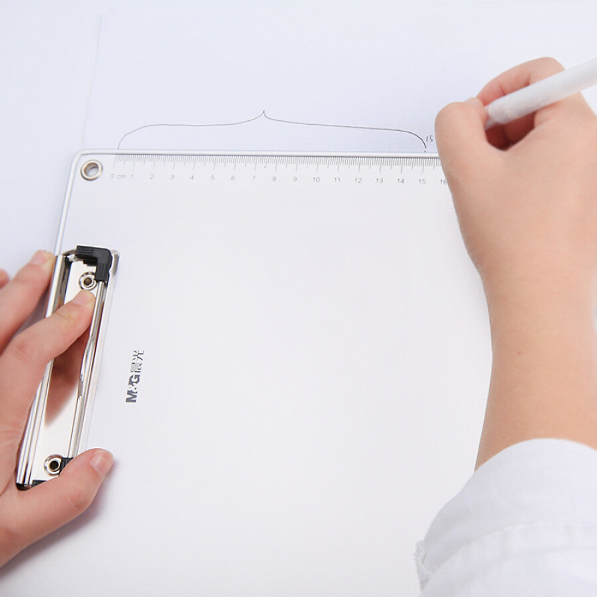M&G Chenguang A4 line type clip non-slip writing board clip - No:ADM94863