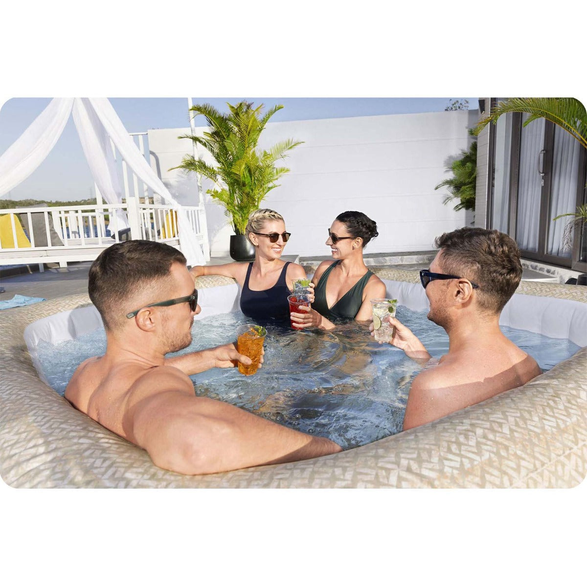 حوض استحمام ساخن قابل للنفخ من بيست واي لاي-زي-سبا روم، موفر للطاقة، مزود بنظام نفاث ذكي، أبعاده 201 سم × 201 سم × 71 سم، مع تحكم عبر تطبيق، يتسع لـ 5-7 أشخاص - رقم المنتج: 6001M