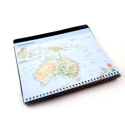 مخطط مكتبي أسبوعي من إم آند إمز - مقاس A4 - (بدون تاريخ)