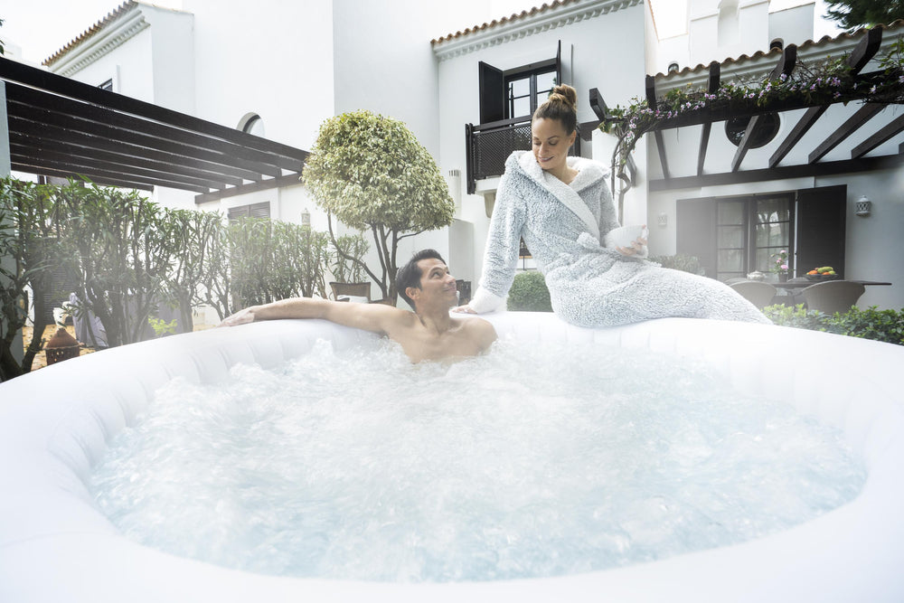 جاكوزي بيست واي قابل للنفخ لأربعة أشخاص، مقاس 180 × 66 سم، طراز فيجي إيرجيت 4، مصنوع من الخشب الأبيض - رقم: 60085