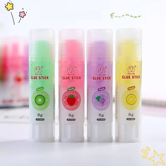 M&G Chenguang USTIC Fruit Scented Glue Stick 8g – ASG971G3 – Smooth Adhesive Glue for School & Crafts - 1pcs - No: ASG971G3