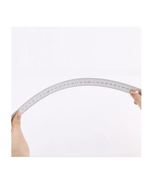 مسطرة ألومنيوم من إم آند جي تشنغوانغ، 30 سم، مانعة للانزلاق، لقياسات دقيقة ومتينة - رقم المنتج: ARLN0484