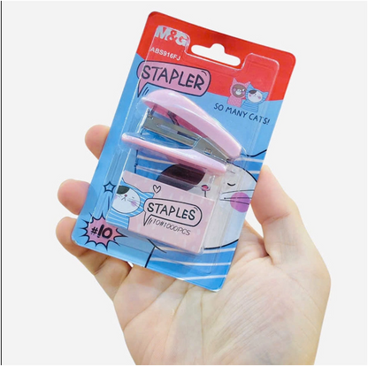 M&G Chenguang So Many Cats Kids Stapler, Fun Document Binding, Compact With Staples - No:ABS916FJ
