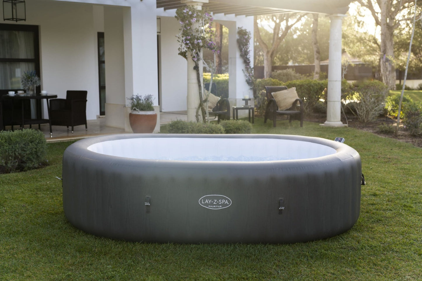 Bestway Spa Mauritius Smart 180 AirJet Massage for 5-7 people 270cm x 180cm Wi-Fi LED With Mobile App - No:60067