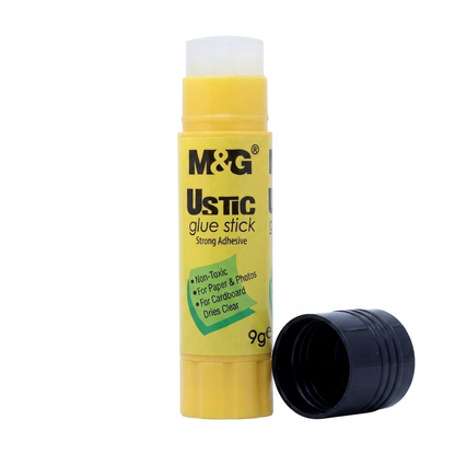 M&G Ustic yellow glue stick 9g with cap removed showing glue tip